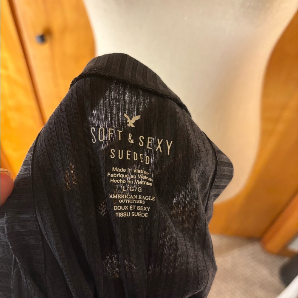 American Eagle Outfitters Charcoal Halter Tank Top with Cut Out - Picture 3 of 3